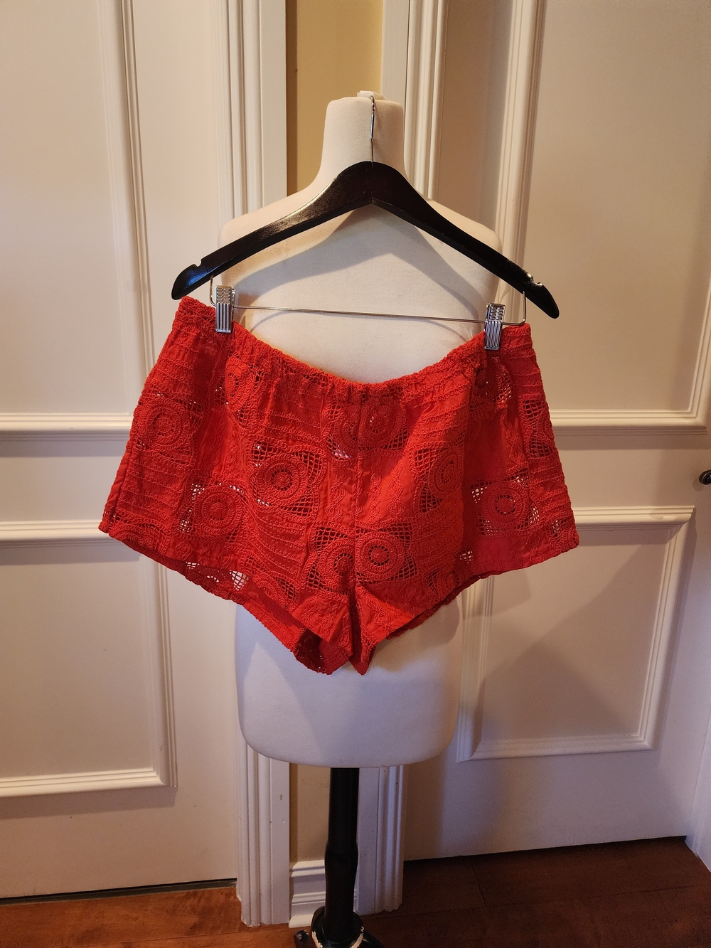 Time and Tru Red Crochet Lace High Waist Women's Shorts